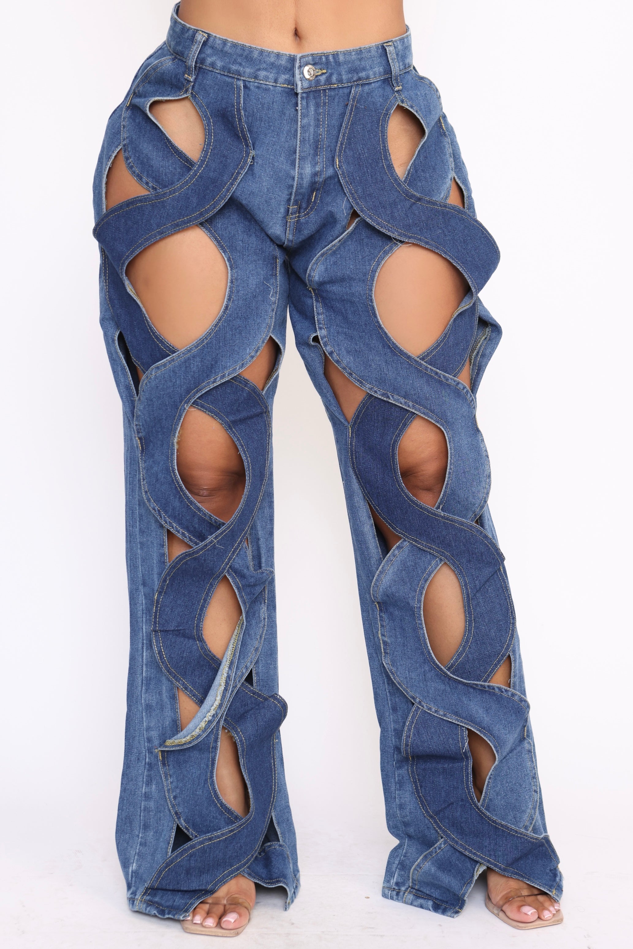 Criss Cross Jeans – Trendy and Tipsy