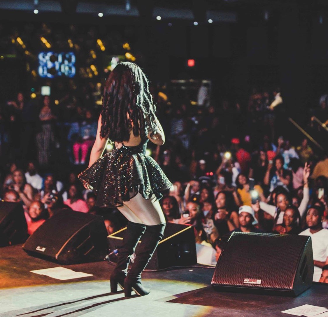[blog_title] – fashion tips, glam looks & celebrity styles from Angel Brinks