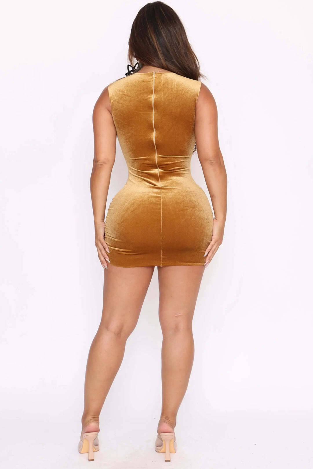Cider standout glam look for special occasions | Angel Brinks Cider standout glam look for special occasions | Angel Brinks