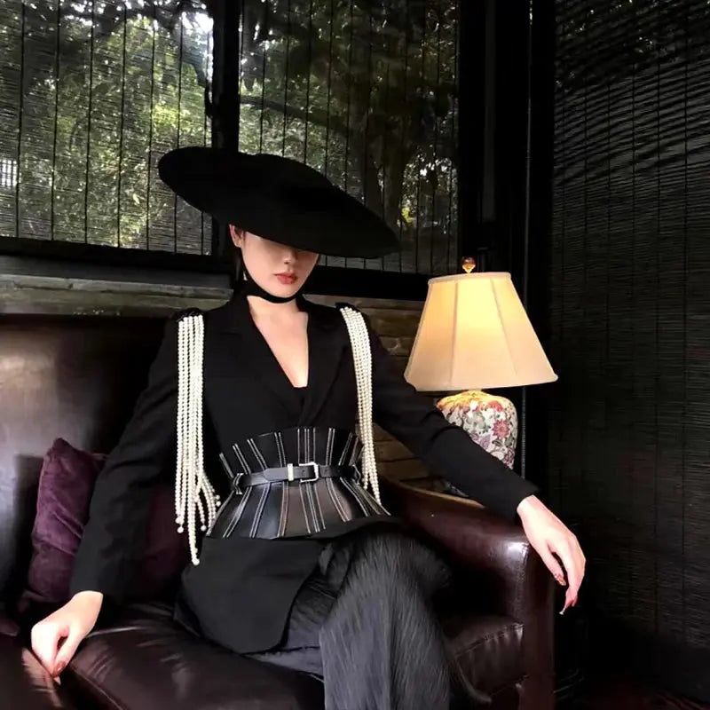 Wide Brim Wool Felt Hat – standout glam look for special 