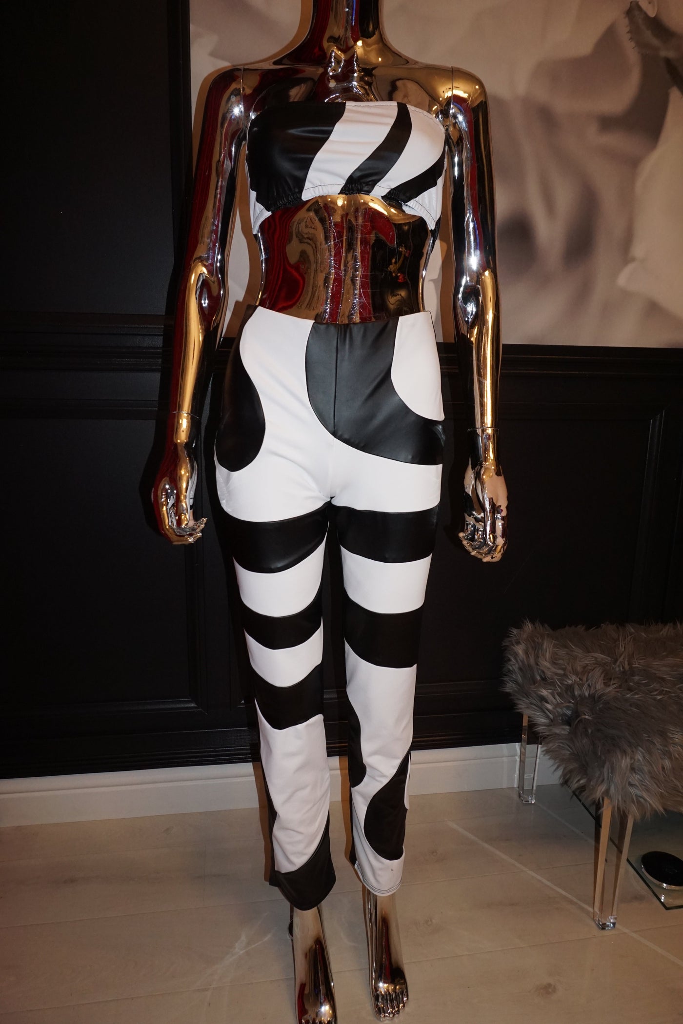 [product_title] – luxury [product_type] with glamorous details – perfect for birthday, red carpet, or girls’ night out | Angel Brinks Fashion