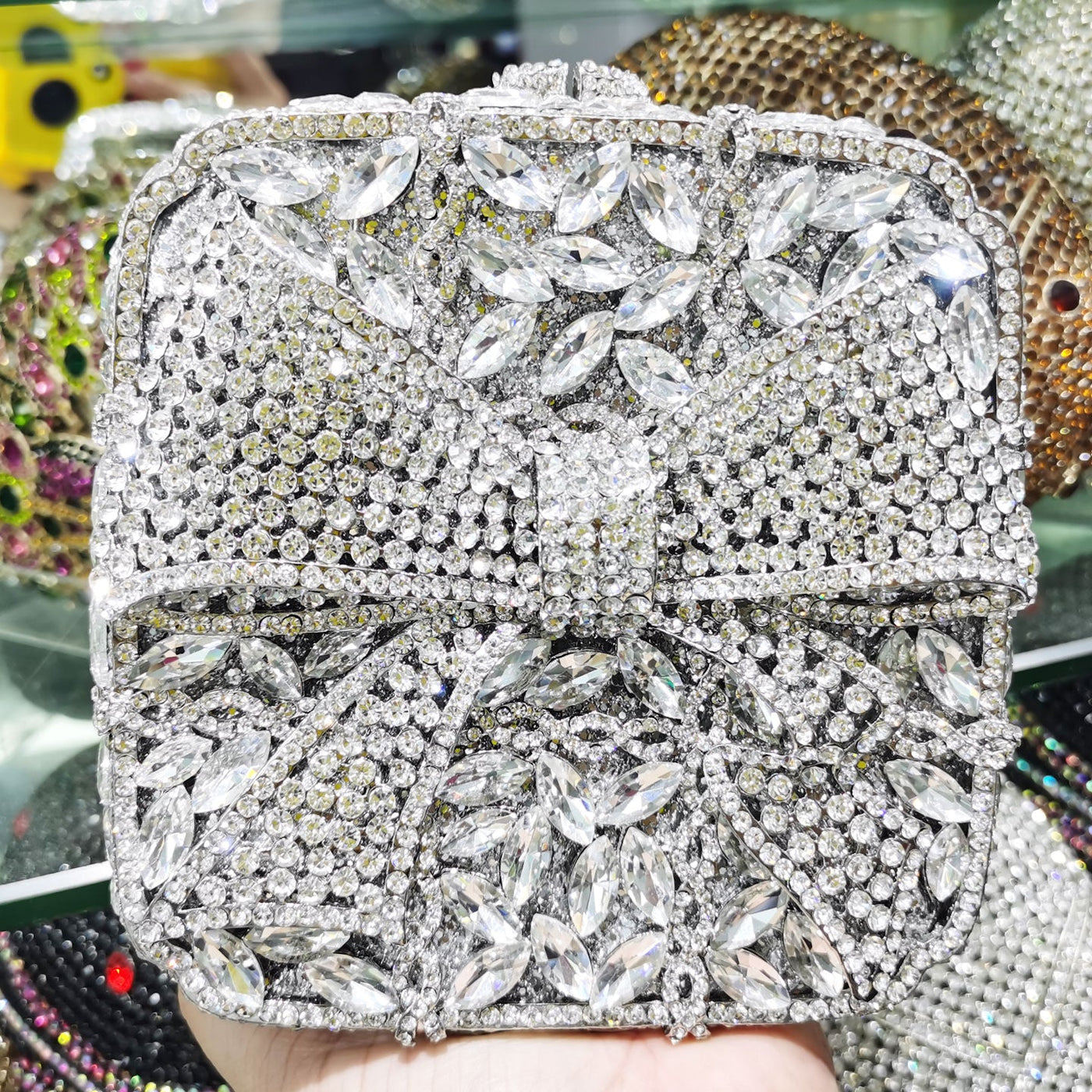 Stunner Bow Clutch - Angel Brinks